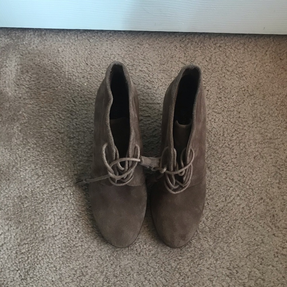 Booties - Picture 4 of 7